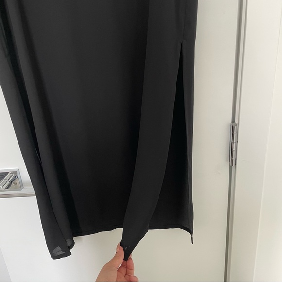 Babaton Black V-Neck Dress - Picture 4 of 7